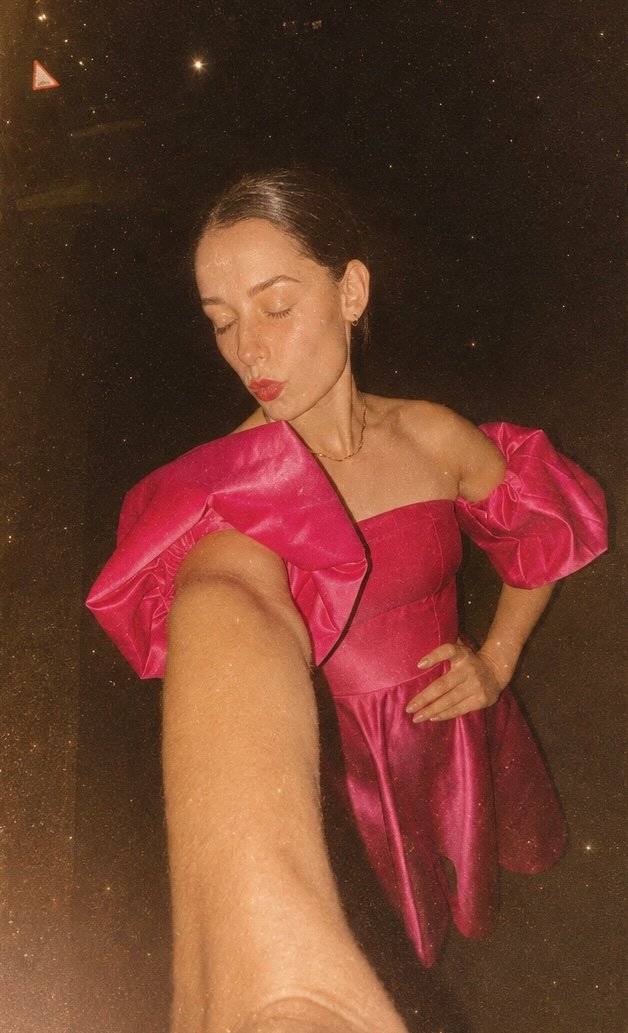Pink Puffy sleeves photo 2